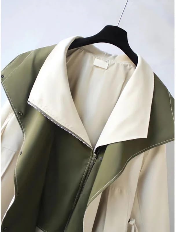 Louis – Sophisticated jacket designed to shield against adverse weather conditions.