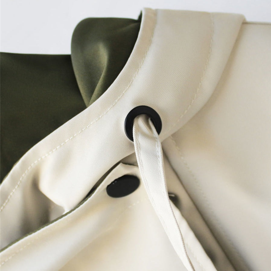 Louis – Sophisticated jacket designed to shield against adverse weather conditions.