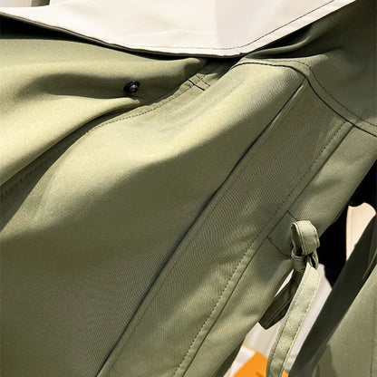 Louis – Sophisticated jacket designed to shield against adverse weather conditions.