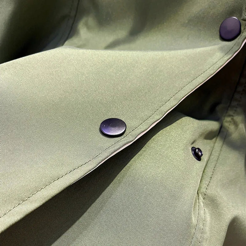Louis – Sophisticated jacket designed to shield against adverse weather conditions.